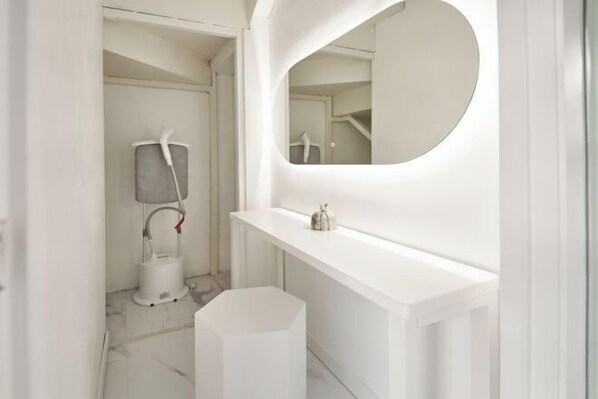 Room - YT_BIRD_09 (USD) (Seoul)