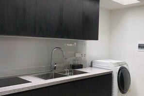 Private kitchen - Pause Apartment (Dalat)