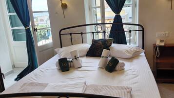 Deluxe Double Room, Balcony, Harbor View | Egyptian cotton sheets, premium bedding, minibar, in-room safe