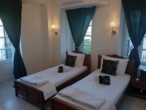 Deluxe Double Room, Balcony, Harbour View | Egyptian cotton sheets, premium bedding, in-room safe