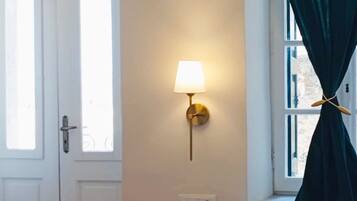 Bettwäsche aus ägyptischer Baumwolle, hochwertige Bettwaren, Zimmersafe