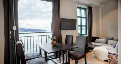 207SB10 - Small 3BR Apartment