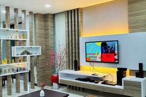 Room - Kuantan Bungalow PS4 w/ Kids Pool by Iconique (Kuala Kuantan)