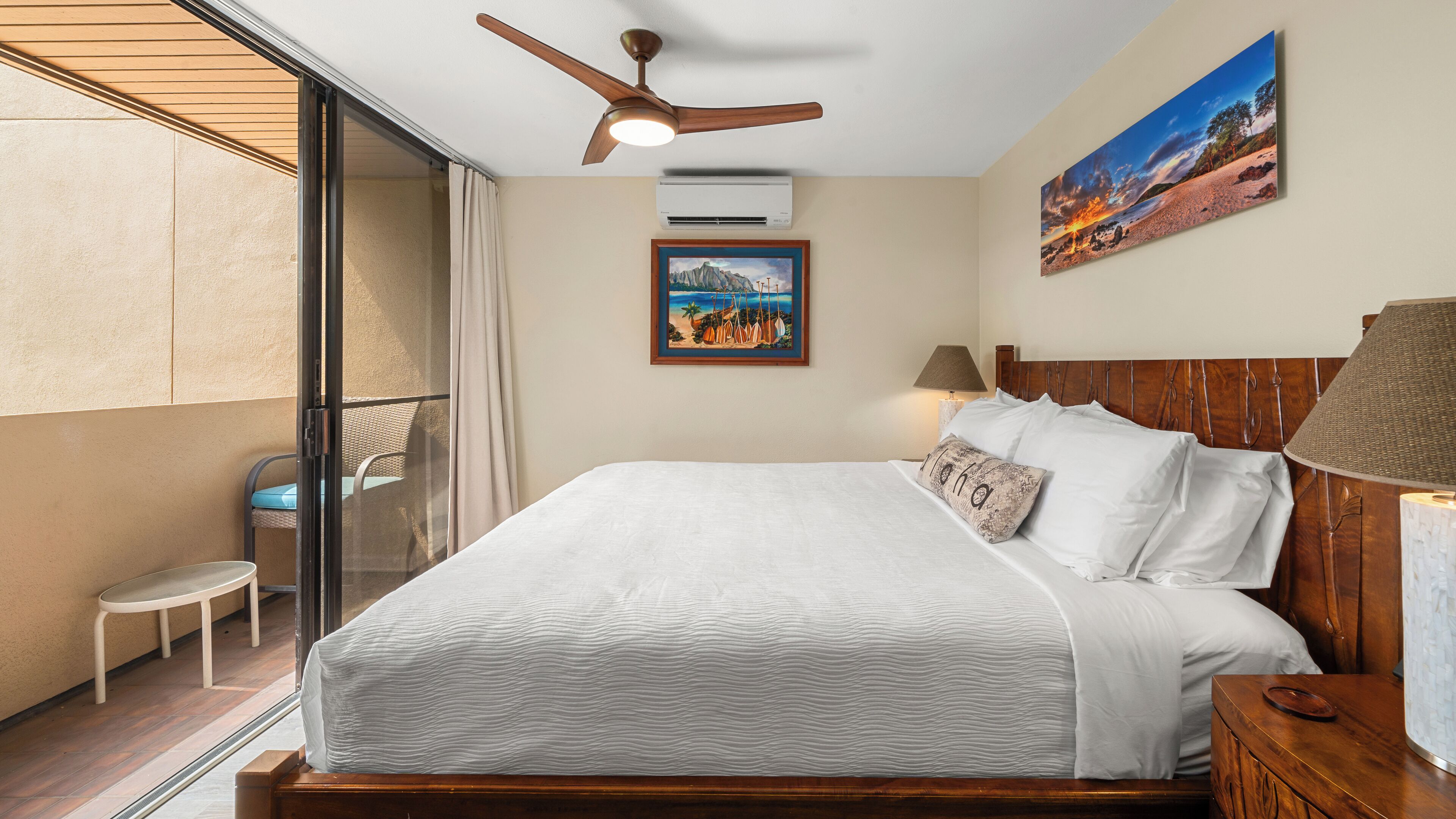 Iron/ironing board, travel crib, WiFi, bed sheets