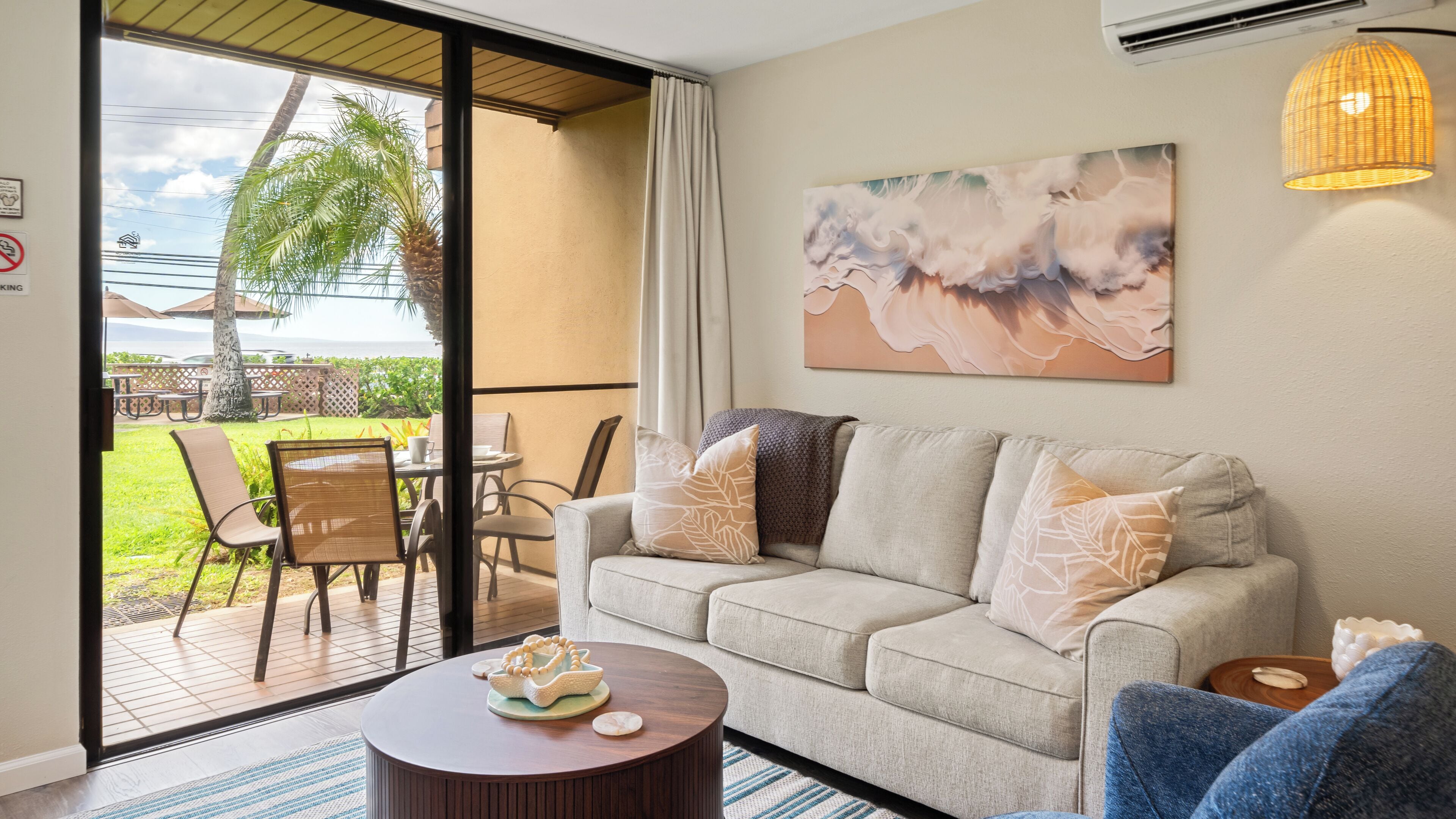 Smart TV, DVD player