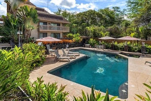 Pool - Newly renovated, Steps to the Shore - Royal Kahili B204 (Kailua-Kona)