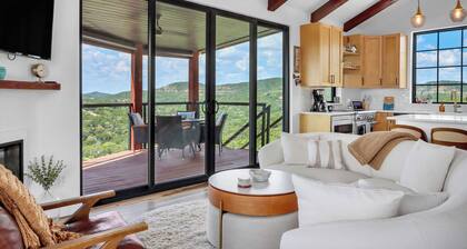 Canyon Lake Tree House: Modern 2BR Luxury w/ Hot Tub, Decks & Stunning Views