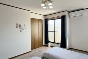 Room - Casa Alegria (Osaka)