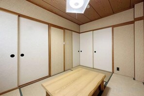 Unclassified image, 4 of 28, button - Casa Alegria (Osaka)