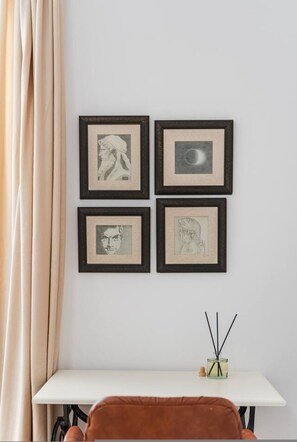 House, Smoking - Sophie Downtown Apartment Modern 1BR (Tirana)