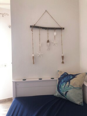 2 slaapkamers, een strijkplank/strijkijzer, wifi, beddengoed