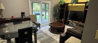 Charming and Safe Private Suite with a private entrance.