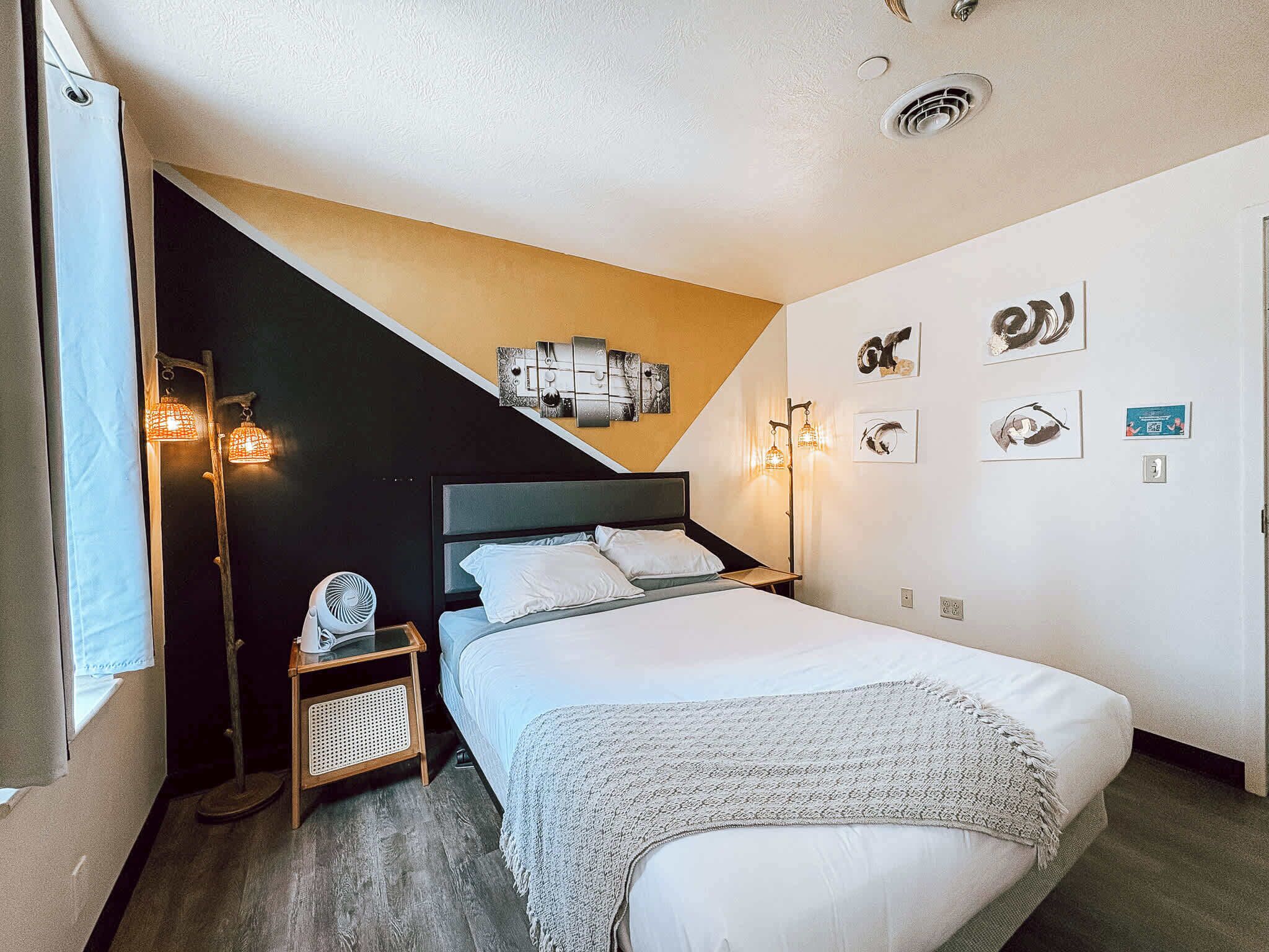 1 chambre, bureau, fer et planche à repasser, Wi-Fi