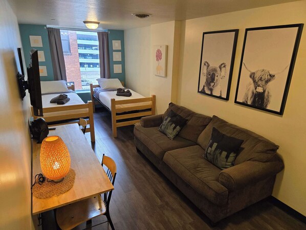 1 bedroom, iron/ironing board, WiFi, bed sheets