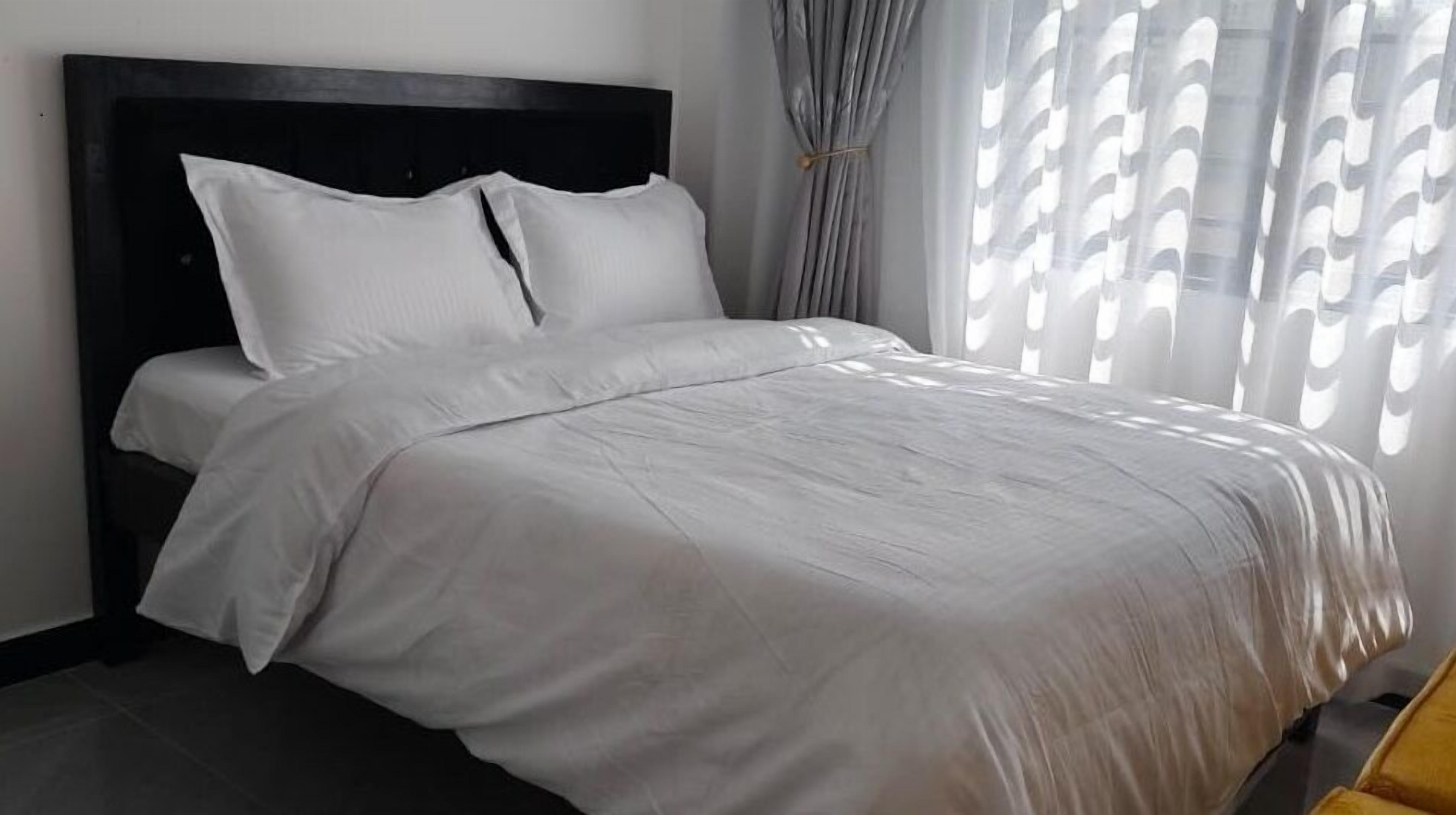 1 camera, ferro/asse da stiro, accesso a Internet, lenzuola