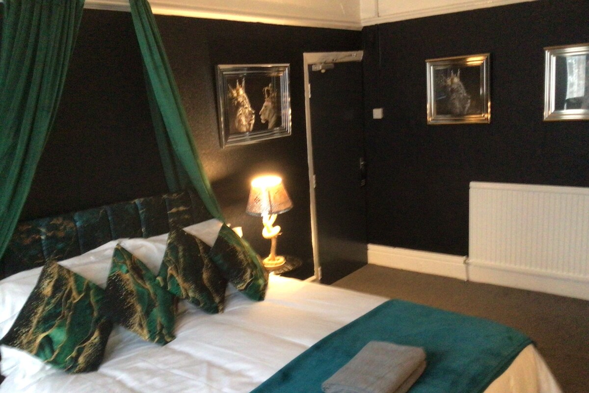 Deluxe Double Room, City View | Egyptian cotton sheets, premium bedding, WiFi (free), bed sheets