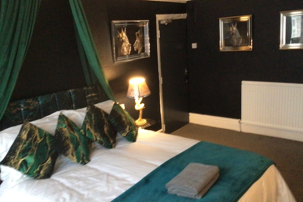 Deluxe Double Room, City View