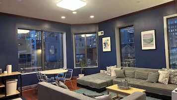 TV, fireplace, offices