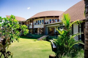 Unclassified image, 2 of 20, button - Umah Daun Villa by Nakula (Bali)