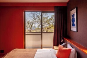 Room - VILLA + SECCA (Ito)