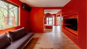 Room - VILLA + SECCA (Ito)
