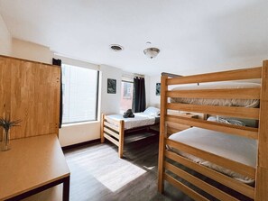 Desk, iron/ironing board, WiFi, bed sheets