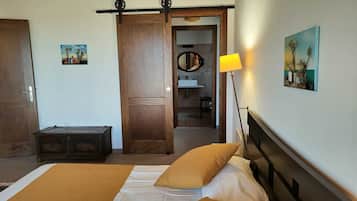 Deluxe Double Room, Patio, Sea View | Free WiFi