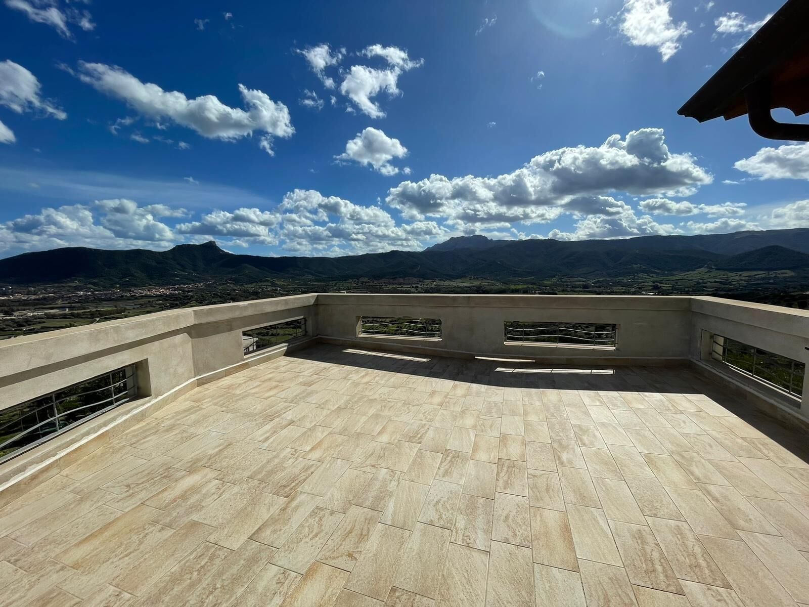 Chambre Triple Supérieure, patio, vue mer | Terrasse/Patio