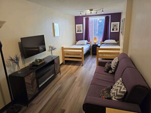 1 bedroom, desk, iron/ironing board, WiFi