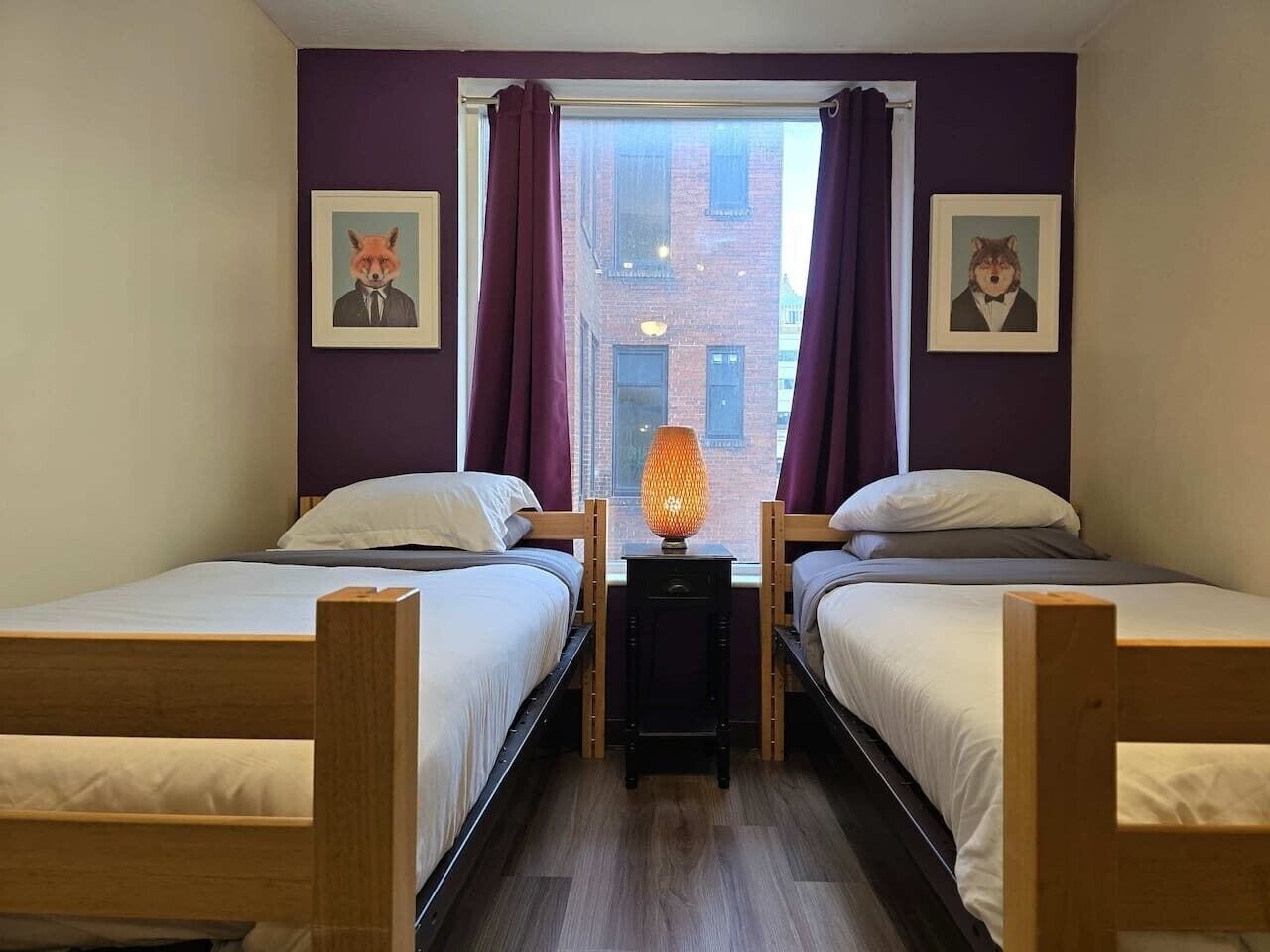 Desk, iron/ironing board, WiFi, bed sheets