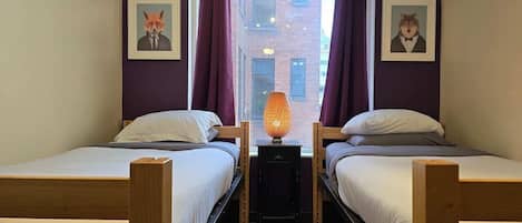 Desk, iron/ironing board, WiFi, bed sheets