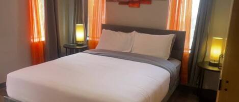 2 habitaciones, tabla de planchar con plancha, wifi y ropa de cama