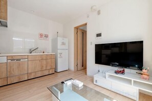 Interior - Senju Kotobuki 2,3F (Tokyo)