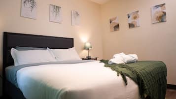 Iron/ironing board, WiFi, bed sheets