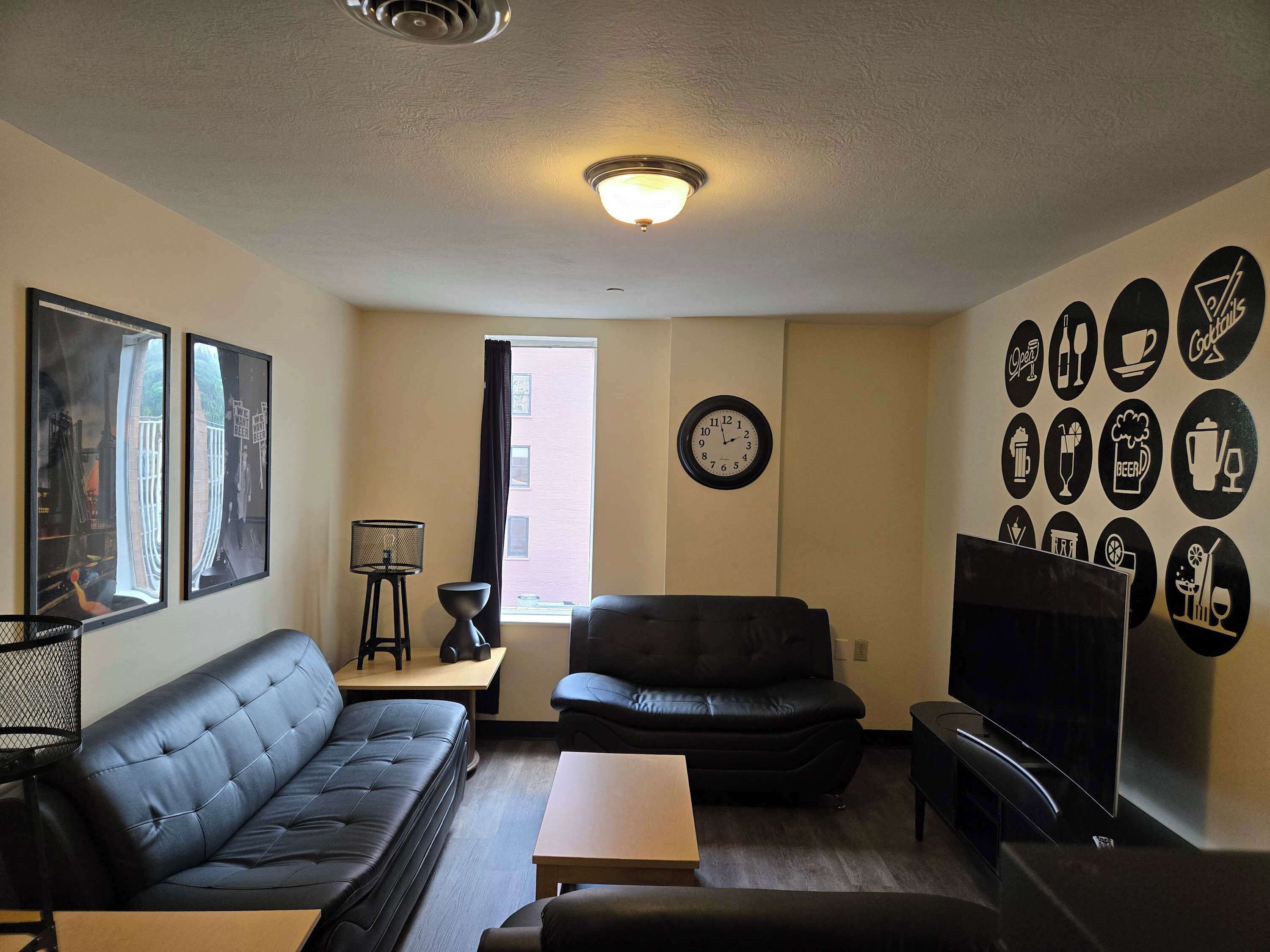 TV, offices