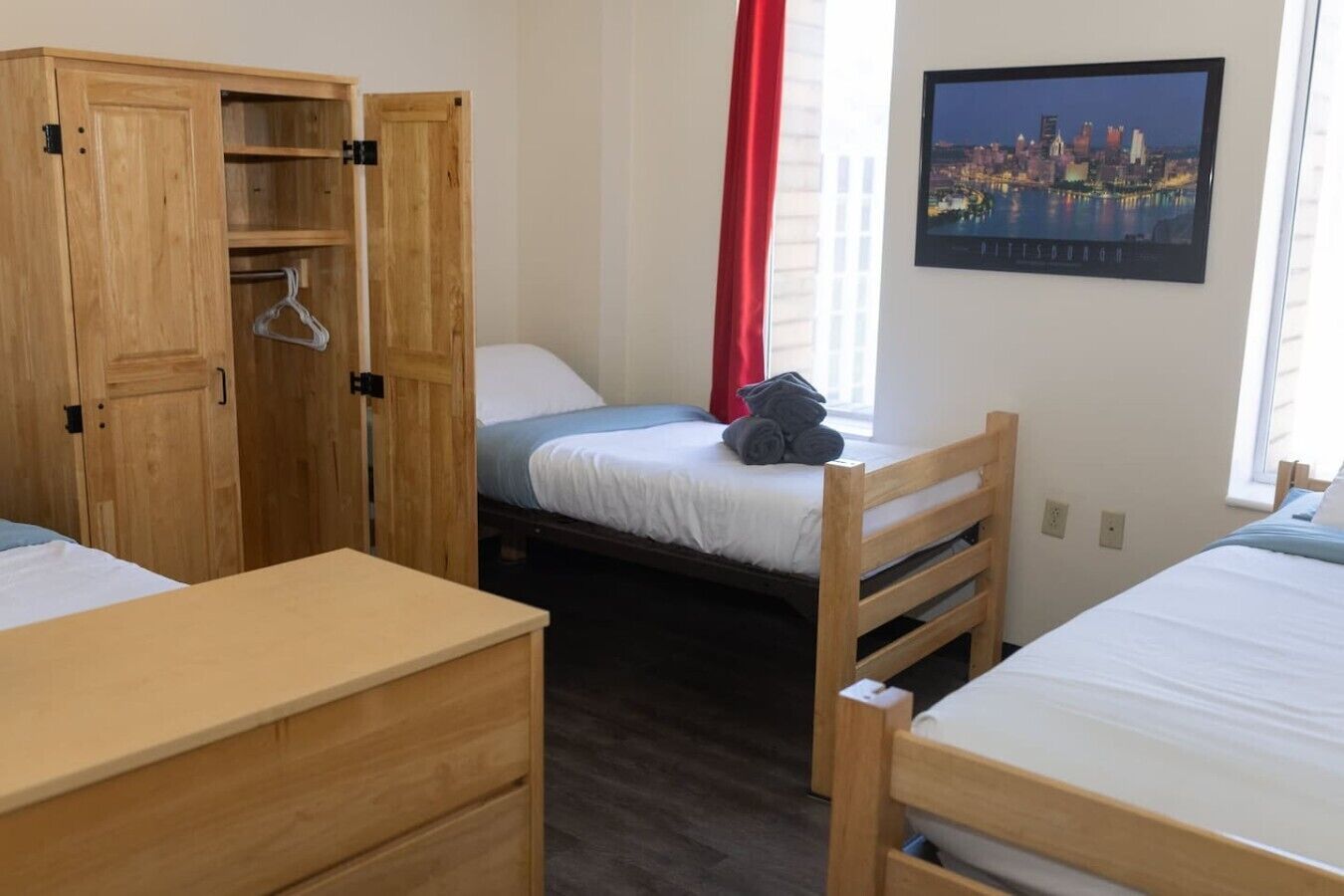 2 dormitorios, tabla de planchar con plancha, wifi y ropa de cama