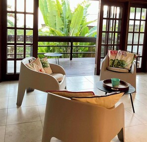 Interior - ZenBreak Harbour View 5bd (Lodge Hill)