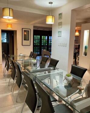 تناول الطعام