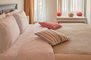 Iron/ironing board, cribs/infant beds - Nostalgic & Comfortable Historical Home! (Istanbul)
