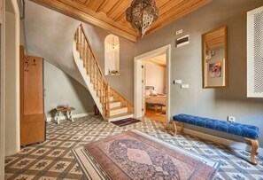 Interior - Nostalgic & Comfortable Historical Home! (Istanbul)