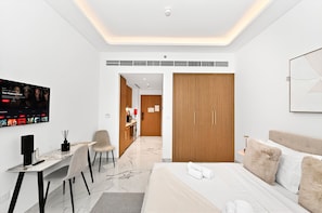 1 bedroom, soundproofing, iron/ironing board, Internet