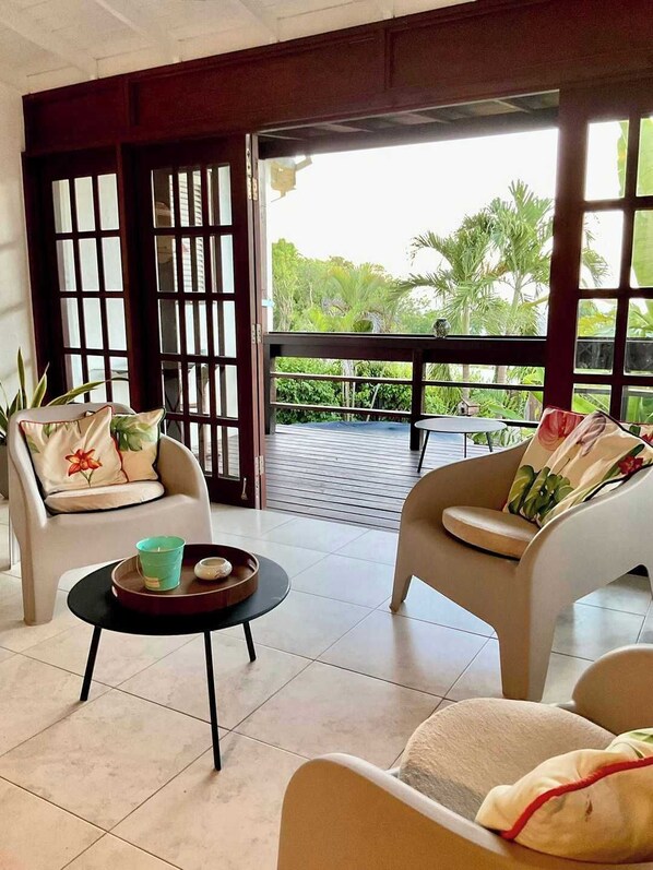 Interior - ZenBreak Harbour View 3bd (Lodge Hill)