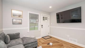 House, Multiple Beds, Patio, Garden View (Valley Ridge Retreat) | Living area