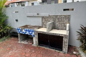 Unclassified image, 3 of 10, button - Stylish Blue Water Home w/ Pool (Tebrau)