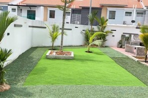 Unclassified image, 2 of 10, button - Stylish Blue Water Home w/ Pool (Tebrau)