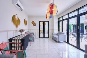Restaurant - BALE Puri (West Jakarta)