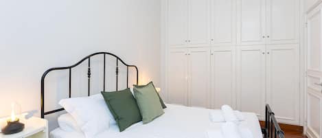 Apartment | 3 bedrooms, iron/ironing board, free WiFi