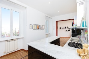 Microondas, lavavajillas