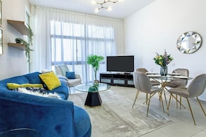 Cots/infant beds - bnbme Luxury Al Barsha Apt near Miracle Garden (Dubai)