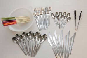 Room - Higashi Rokugou Black (Tokyo)